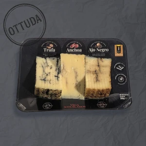 Набор сыра Манчего 300г трюфель, анчоус, черный чеснок